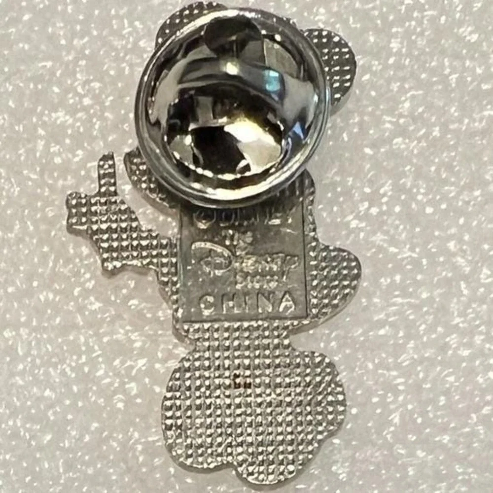 Vintage Disney Store Pin Minnie Nurse Badge‎ Collectible Trade RN LVN PA Medical